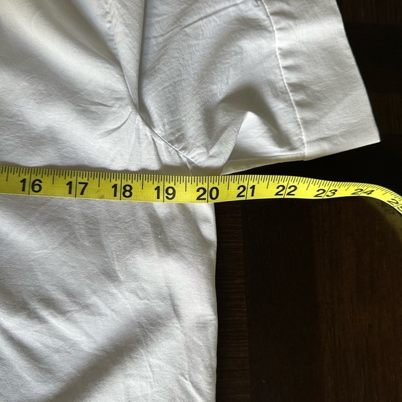 Zara Classic White Button-Down Shirt (908) - Picture 11 of 14